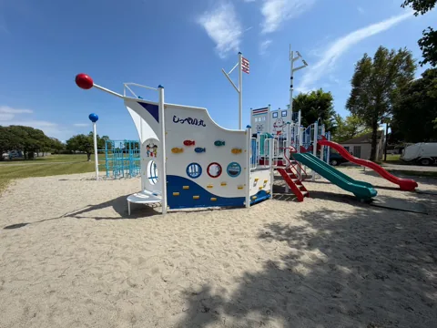 竜洋十束公園：船をモチーフにした大型複合遊具